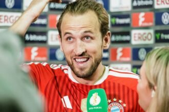 Harry Kane playing football for Bayern Munich