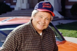 Ben Jones who played Cooter Davenport on The Dukes of Hazzard