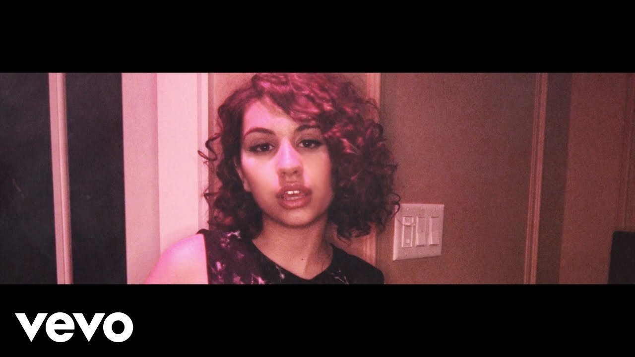Alessia Cara - Alessia Cara Biography: Age, Family, Music Career, and Husband