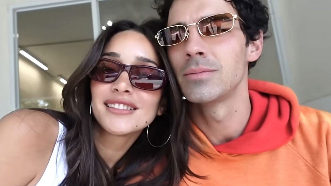Joe Jonas Relationships - Joe Jonas Biography: Age, Career, Family, and Relationships