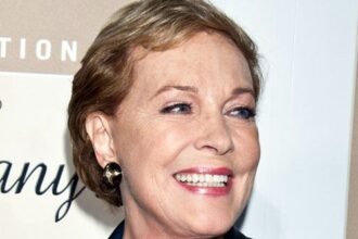 Portrait of actress Julie Andrews smiling