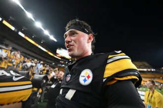Pittsburgh Steelers rookie quarterback Drew Allar passing during preseason victory against Packers
