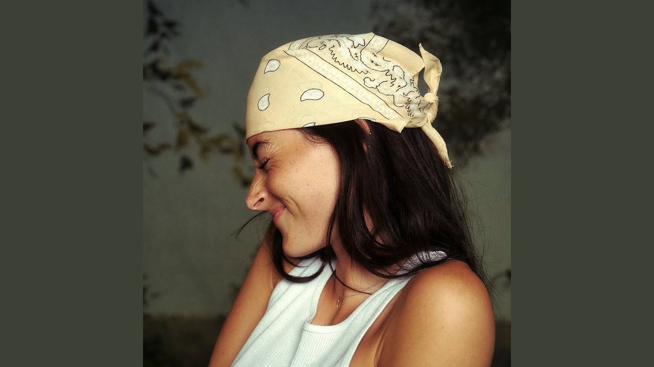 Stella Lefty - Stella Lefty Biography: Age, Songs, TikTok Success, and Life Story