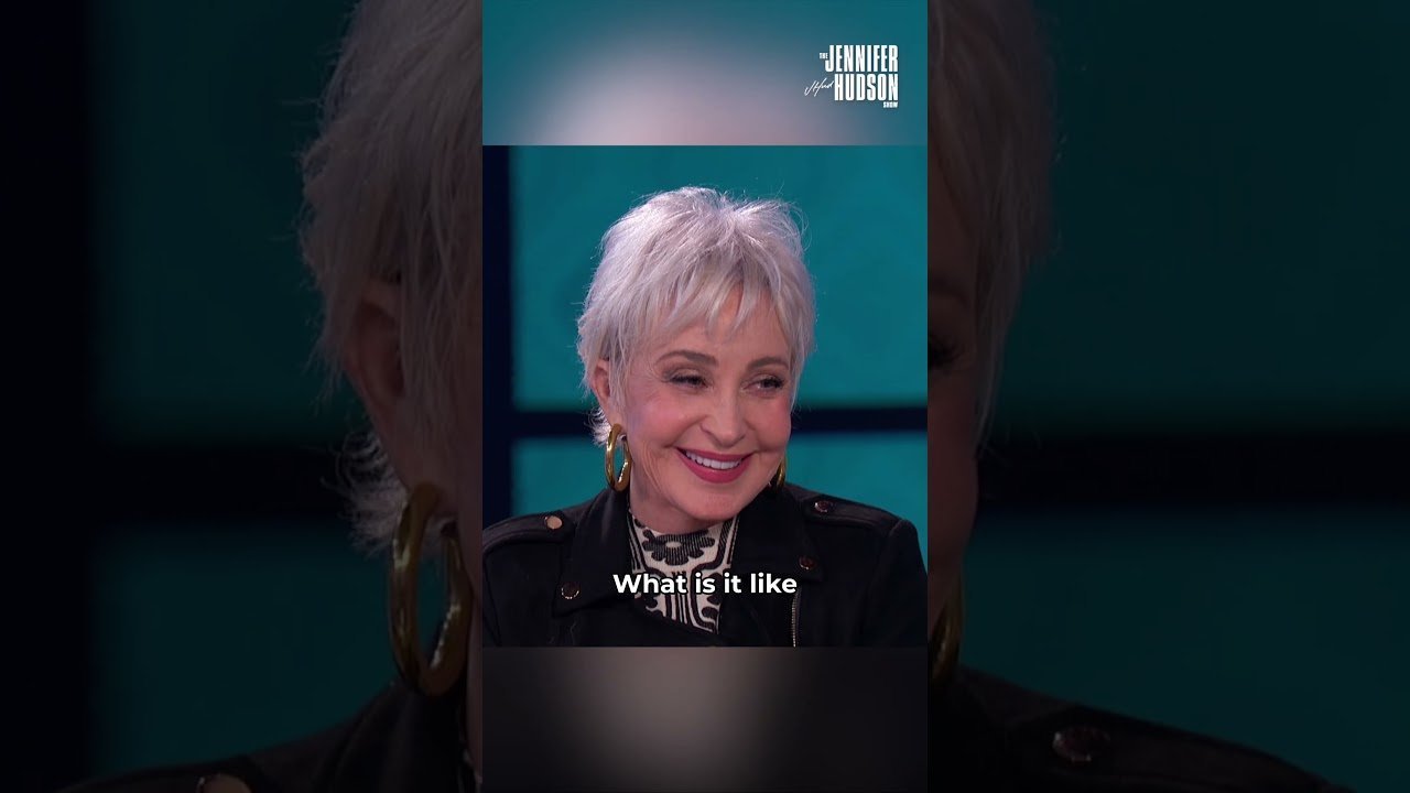Annie Potts - Annie Potts Biography: Age, Movies, TV Shows, Family, and Life Story