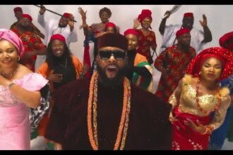 David Jones David in a royal ensemble in the EZE YOYO music video