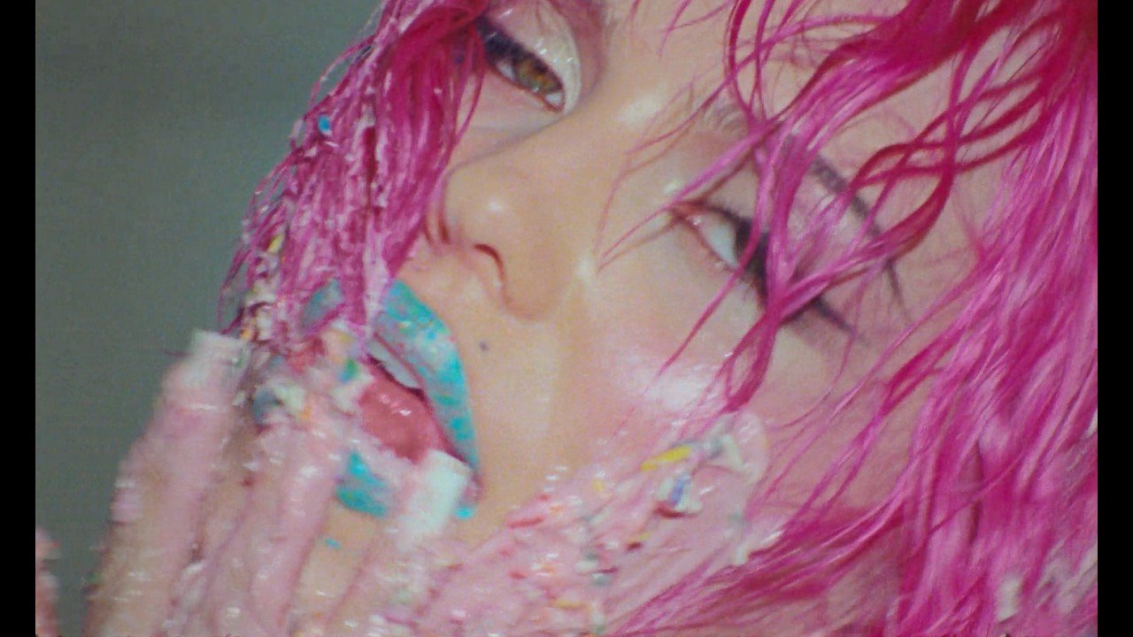 ADÉLA performing in her Nicole Kidman official music video