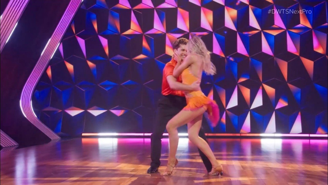 Rylee Arnold - Rylee Arnold Biography: Age, Family, Dancing with the Stars, and Career