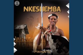 Nkeshemba presenting his traditional song Usungikhombisile from the Imikhonto release.