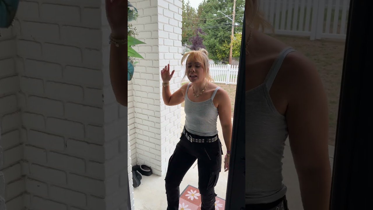 Mackenzie Turner - Mackenzie Turner: Canadian TikTok Star, Roblox Influencer and Fitness Pro