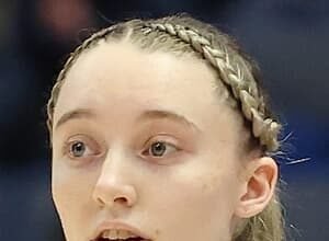 Paige Bueckers basketball player biography and life details