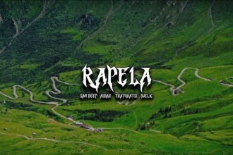 Four musicians Sam Deep, Aidah, Njelic and ThatoHatsi performing together on stage during the Rapela Kenshinszn Revisit video