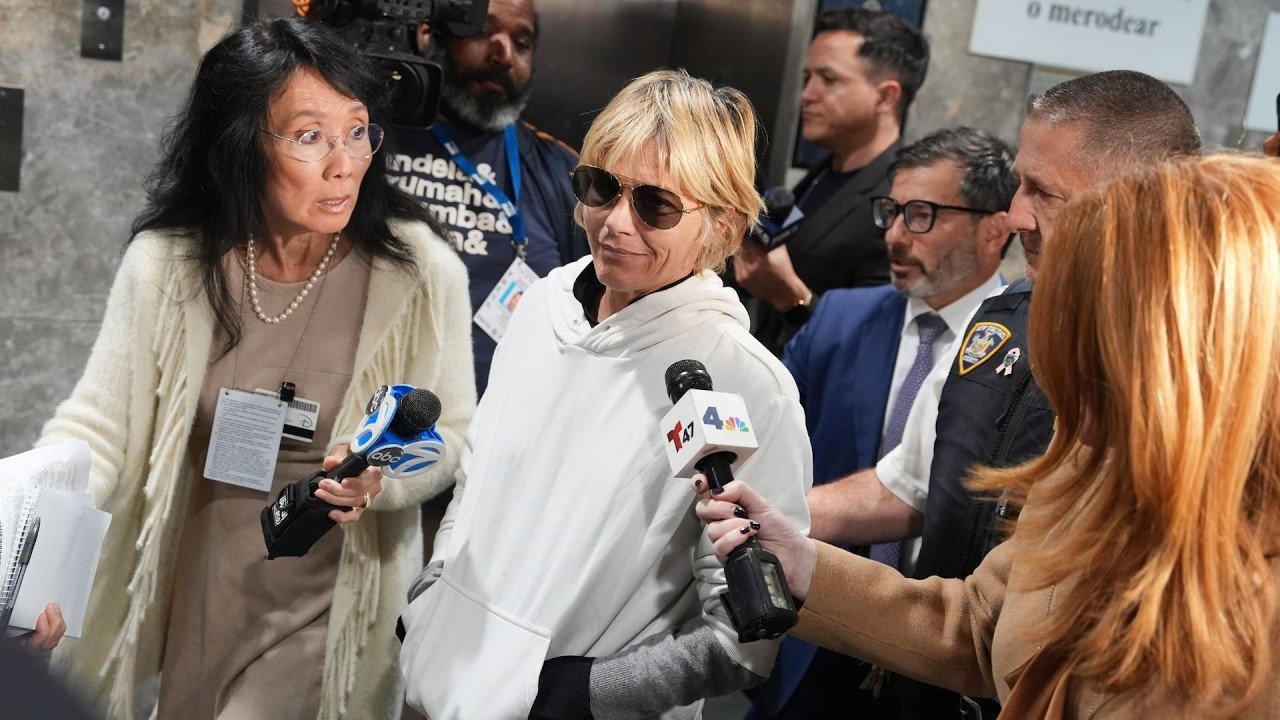 Selma Blair - Selma Blair Charged with Assault After Turbulent Flight – Full Story & Reactions